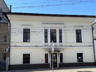 Левый флигель