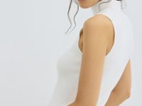 Вязаная майка с воротником-стойкой, Белый