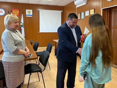 В Олекминском районе детям-сиротам вручили ключи от квартир