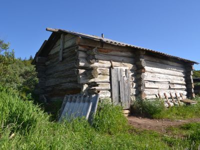 Старая изба