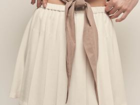 Блузка из хлопка и льна с завязками на поясе