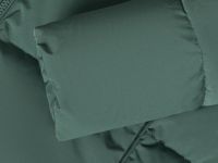 Утепленное пальто с капюшоном