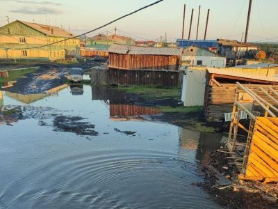 Подъем уровня воды выше критической отметки прогнозируют в Батагае