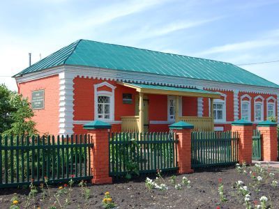 Здание правления колхоза, где работал художник А.А.Пластов