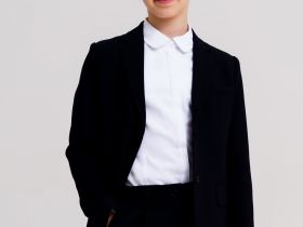 Костюм текстильный для девочек: брюки, пиджак