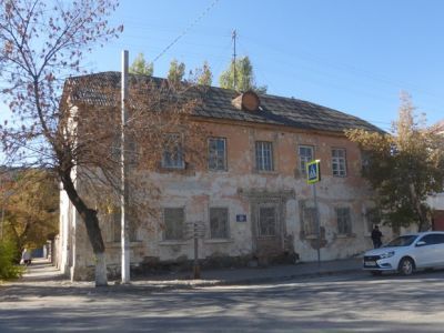 Дом жилой /Дирекция завода Фруктовых и минеральных вод/