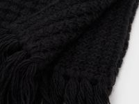 Вязаный шарф с бахромой