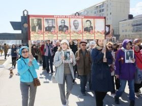 Фото. В Якутске акция «Бессмертный полк» собрала более 50 тысяч человек