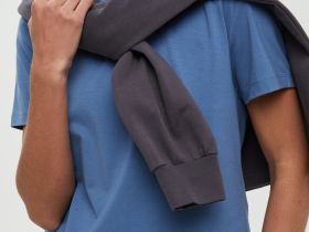 Футболка приталенного силуэта