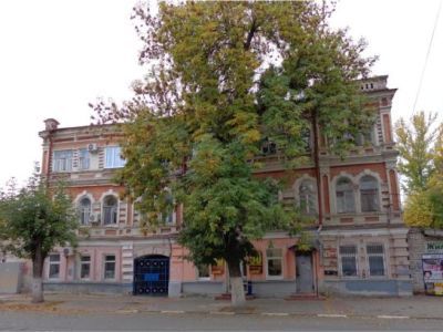 Усадьба  Корнеевой Е.Я. : главный дом, дворовая пристройка