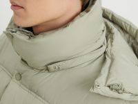 Пальто утепленное с воротником-стойкой