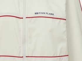 Олимпийка с контрастной отделкой из капсулы ретро