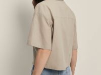 Укороченная блузка из хлопка и льна