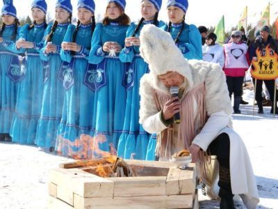 В честь 100-летия ЯАССР в селе Тас-Юрях провели День охотника