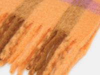 Шарф с добавлением шерсти в клетку