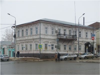 Здание женской гимназии