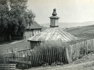 Родник-часовня