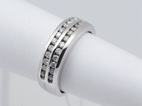 Кольцо из белого золота с бриллиантами э0901кц02130100