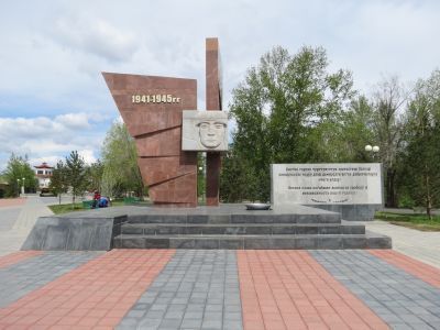 Памятник воинам-землякам, павшим в боях за свободу и независимость Родины в годы Великой Отечественной войны