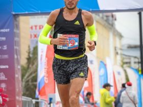 Чемпионом России на 100 км в Якутске стал Валерий Лукин