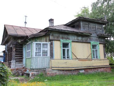 Дом жилой для служащих