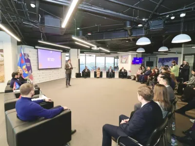 Алексей Чекунков встретился с выпускниками программы «Муравьев-Амурский 2030»