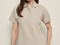 Поло приталенного силуэта с вышивкой