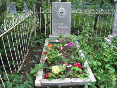 Могила основателя тарского краеведческого музея, краеведа Аркадия Викуловича Ваганова