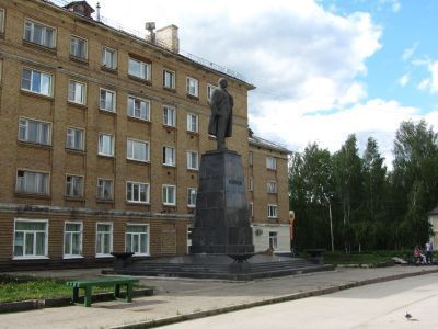 Скульптурный памятник В.И.Ленину
