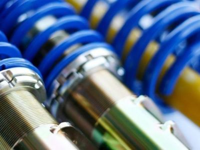 Эксперты рассказали о ключевых особенностях и отличиях одно- и двухтрубных амортизаторов