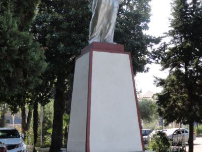 Памятник В.И. Ленину