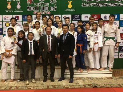 Содержательные сборы. Якутские дзюдоисты вернулись из Монголии с медалями