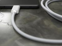 Дата-кабель Akai