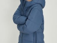 Утепленное пальто с капюшоном