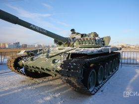Трофейную технику и геройский танк «Алеша» выставили в Якутске