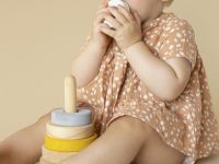 Пирамидка RADUGA GR?Z песочная