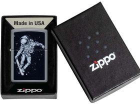 Зажигалка ZIPPO Skateboarding Astronaut с покрытием Flat Grey, латунь/сталь, серая