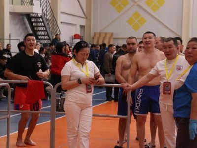 Звёзды сошлись. Сильнейшие мас-рестлеры собрались на чемпионат Якутии в Чурапче