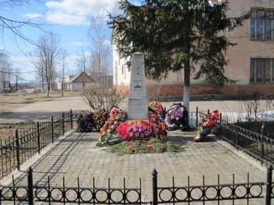 Могила Харченко М.С. - Героя  Советского Союза, командира партизанского отряда