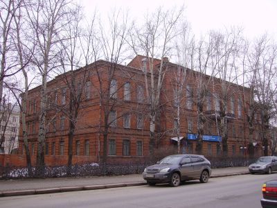Здание бывшего реального училища