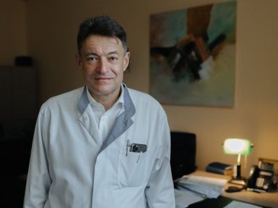 Главный онколог Минздрава РФ заверил, что в России есть препараты для лечения рака