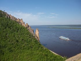 Сплав по реке Лена с посещением Ленских Столбов, тукуланов-песков Самыс Кумага и Кысыл Элэсин