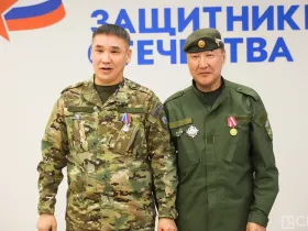 В Якутске вручили нагрудные знаки «Доброволец Донбасса» ветеранам СВО