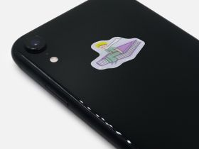 Стикер объемный "МП. Принц на книге"