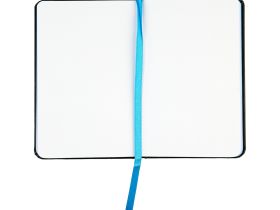 Блокнот для зарисовок Стихия 9х14 см 140 г 80 л, твердая обложка цвет черный синий срез