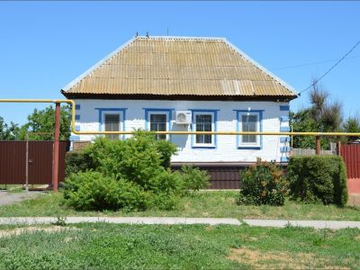 Жилой дом, в котором находился Военный Совет и штаб Сталинградского фронта