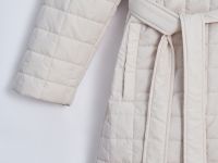 Утепленное пальто с поясом