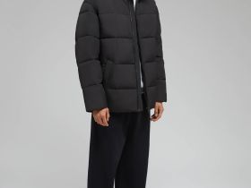 Утепленная куртка с воротником-стойкой