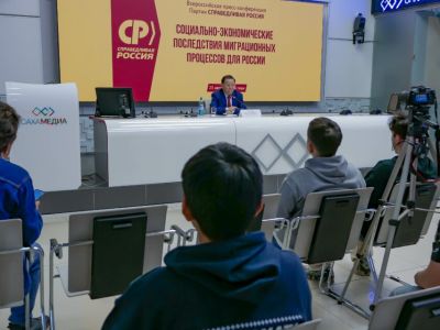 Приехал, поработал, попрощался: Федот Тумусов озвучил позицию «СР» в сфере миграционной политики  