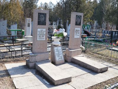 Могила Г.Ф. Короленко (1910 - 1983), Героя Советского Союза